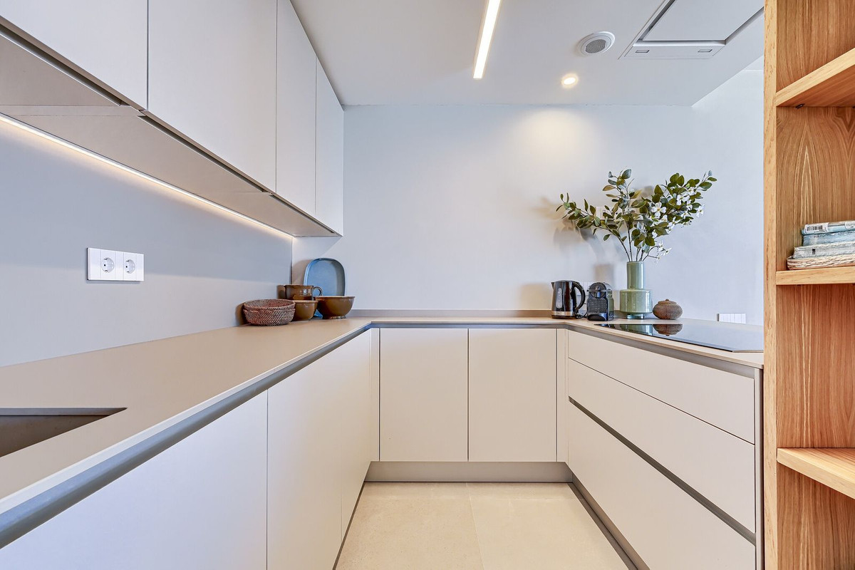 Se vende Apartamento Planta Media de 3 dormitorios en Costa Del Sol, Málaga, España
