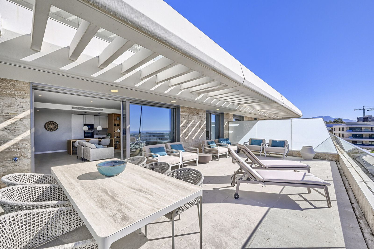 Se vende Apartamento Planta Media de 3 dormitorios en Costa Del Sol, Málaga, España