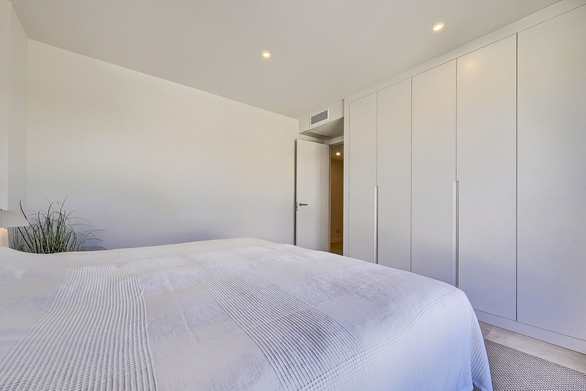 Se vende Apartamento Planta Media de 3 dormitorios en Costa Del Sol, Málaga, España