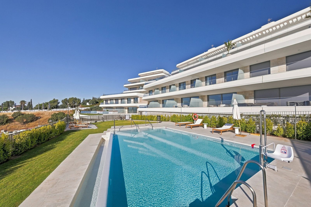 Se vende Apartamento Planta Media de 3 dormitorios en Costa Del Sol, Málaga, España