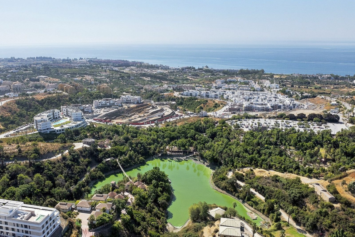 Se vende Apartamento Planta Media de 3 dormitorios en Costa Del Sol, Málaga, España