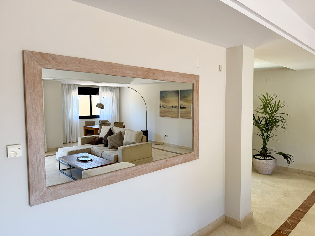2 Bed Apartment for sale in Puerto Banús Costa Del Sol, Málaga, Spain