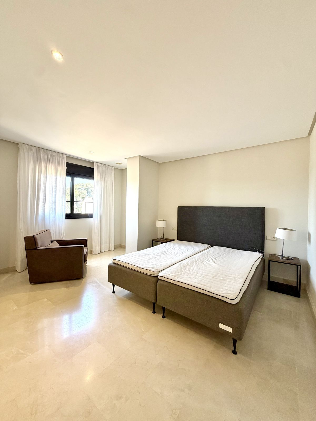 2 Bed Apartment for sale in Puerto Banús Costa Del Sol, Málaga, Spain