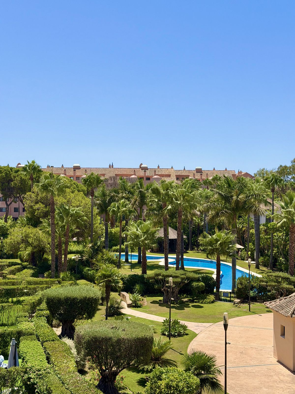 2 Bed Apartment for sale in Puerto Banús Costa Del Sol, Málaga, Spain