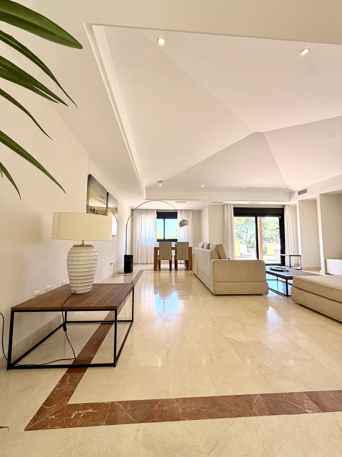 2 Bed Apartment for sale in Puerto Banús Costa Del Sol, Málaga, Spain