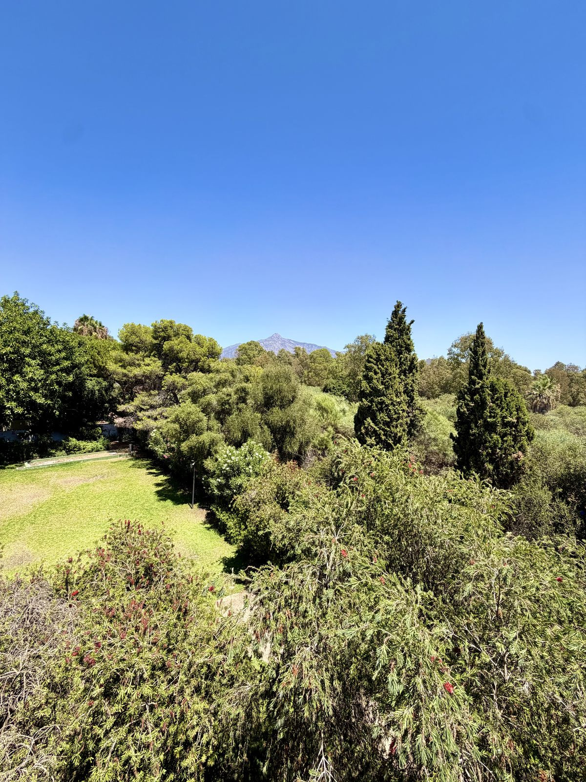 2 Bed Apartment for sale in Puerto Banús Costa Del Sol, Málaga, Spain