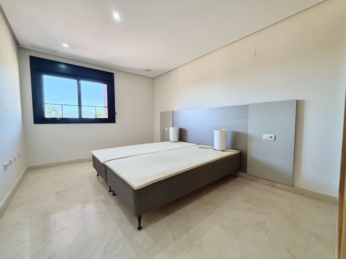 2 Bed Apartment for sale in Puerto Banús Costa Del Sol, Málaga, Spain