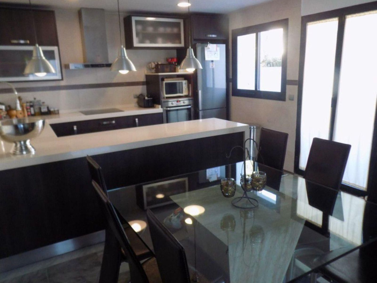 Se vende Pareada de 3 dormitorios en Costa Del Sol, Málaga, España