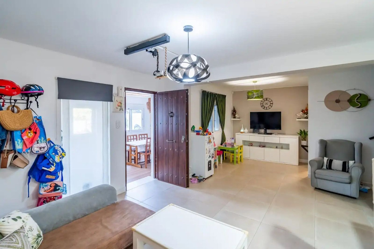 2 Bed Townhouse for sale in Atalaya Costa Del Sol, Málaga, Spain