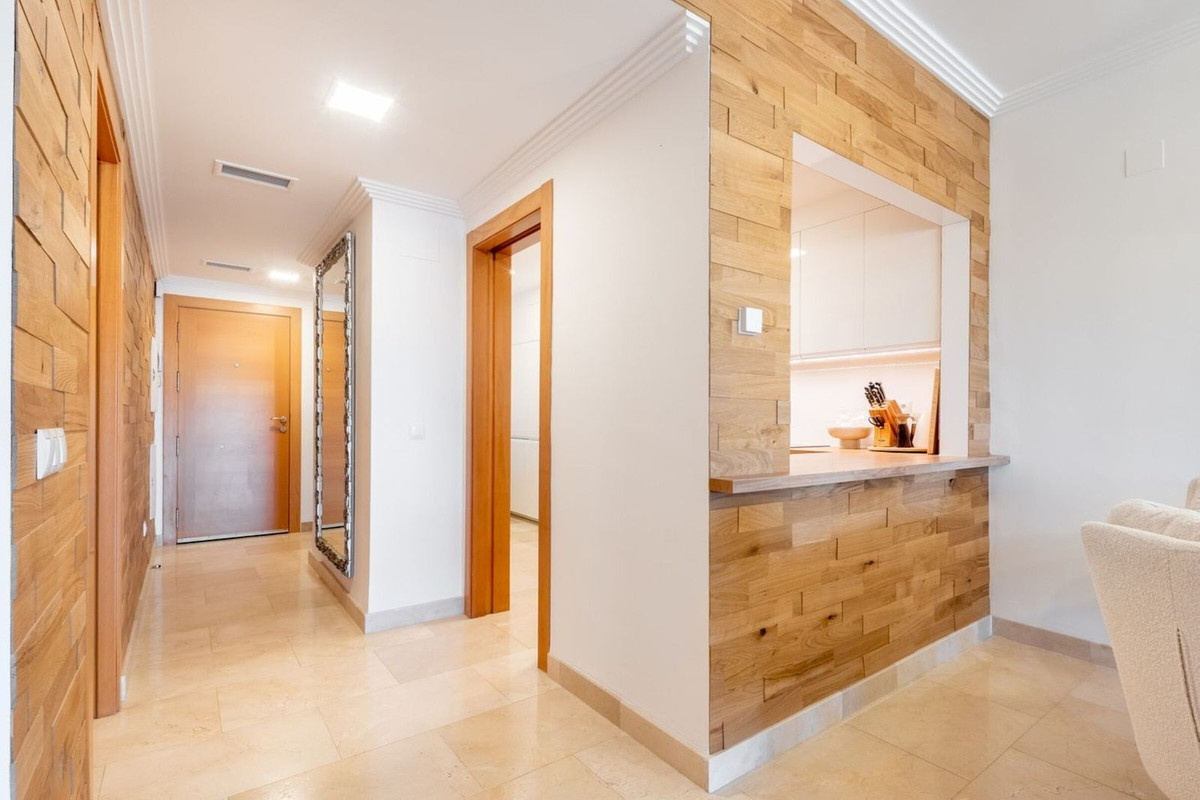 2 Bed Apartment for sale in El Paraiso Costa Del Sol, Málaga, Spain