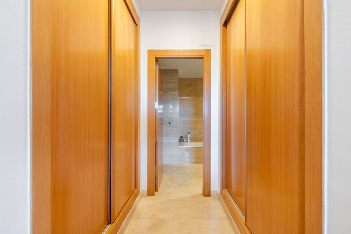 2 Bed Apartment for sale in El Paraiso Costa Del Sol, Málaga, Spain