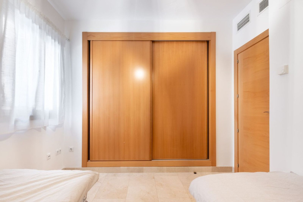 2 Bed Apartment for sale in El Paraiso Costa Del Sol, Málaga, Spain