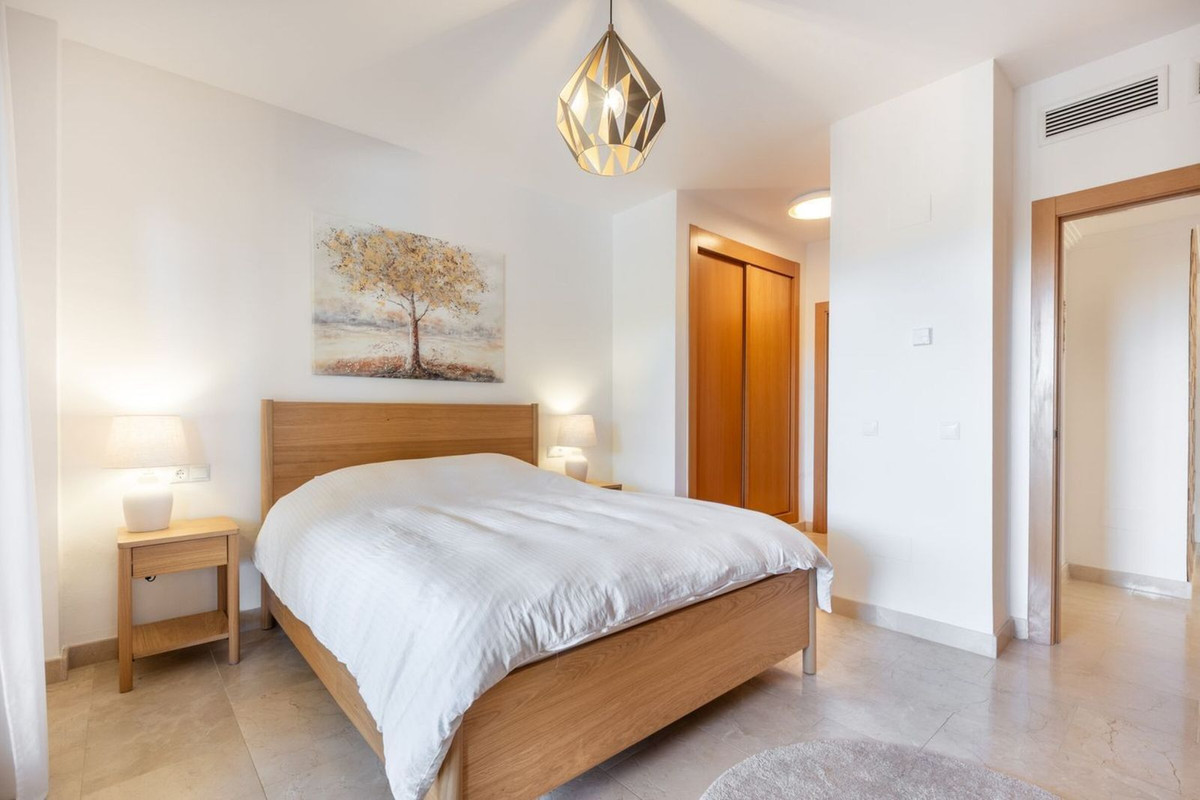 2 Bed Apartment for sale in El Paraiso Costa Del Sol, Málaga, Spain
