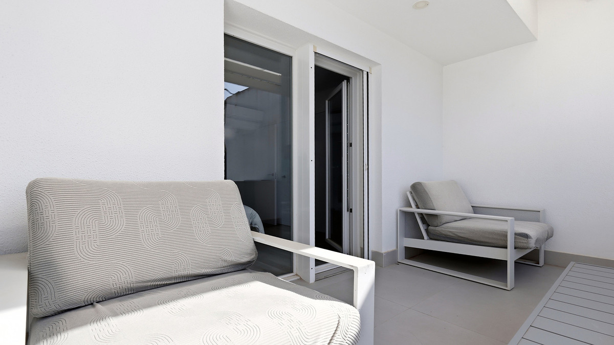 2 Bed Apartment for sale in Sotogrande Costa Costa Del Sol, Cádiz, Spain