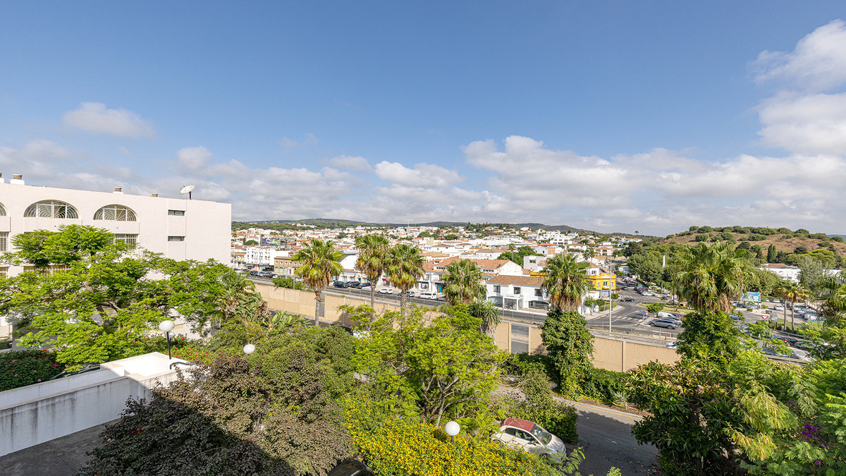 2 Bed Apartment for sale in Sotogrande Costa Costa Del Sol, Cádiz, Spain