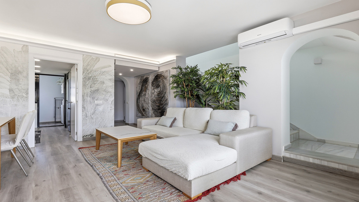2 Bed Apartment for sale in Sotogrande Costa Costa Del Sol, Cádiz, Spain