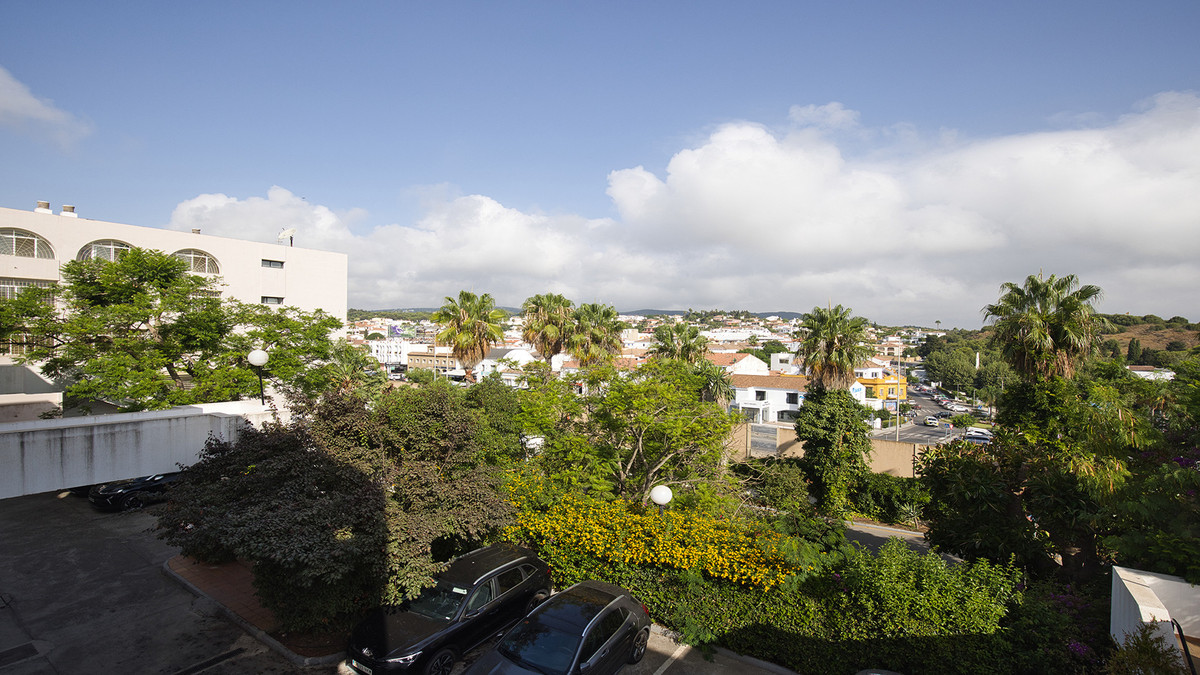 2 Bed Apartment for sale in Sotogrande Costa Costa Del Sol, Cádiz, Spain