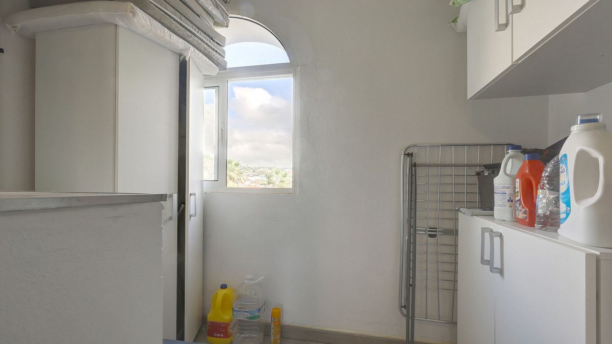2 Bed Apartment for sale in Sotogrande Costa Costa Del Sol, Cádiz, Spain