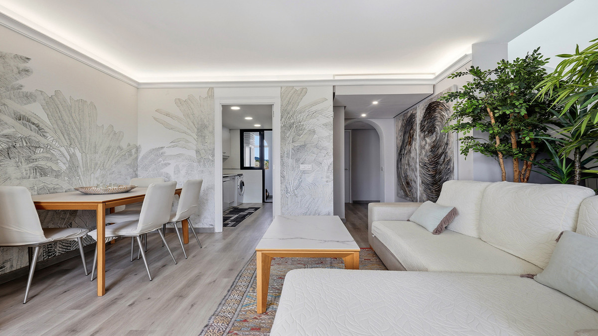 2 Bed Apartment for sale in Sotogrande Costa Costa Del Sol, Cádiz, Spain