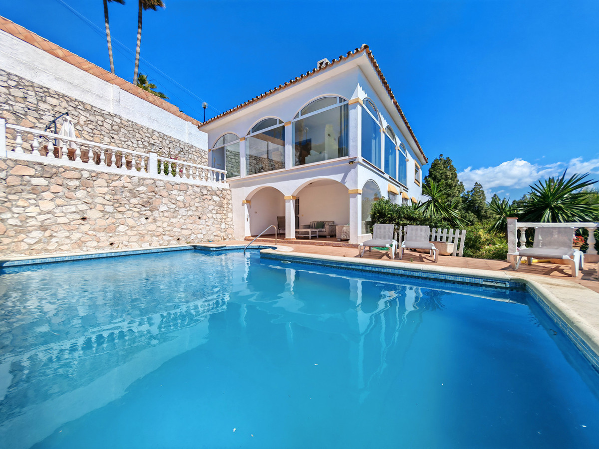 4 Bed Townhouse for sale in El Chaparral Costa Del Sol, Málaga, Spain
