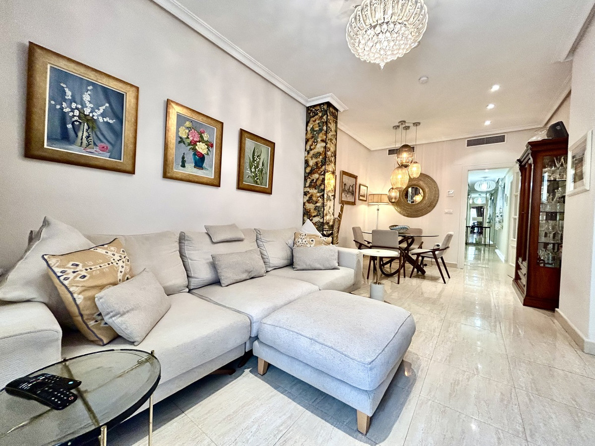 2 Bed Apartment for sale in Torrevieja Costa Blanca, Alicante, Spain