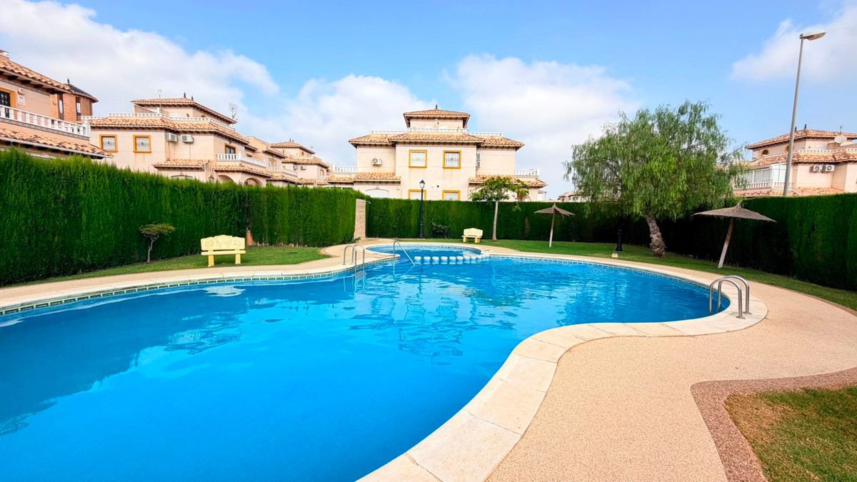 2 Bed Townhouse for sale in Orihuela Costa Costa Blanca, Alicante, Spain