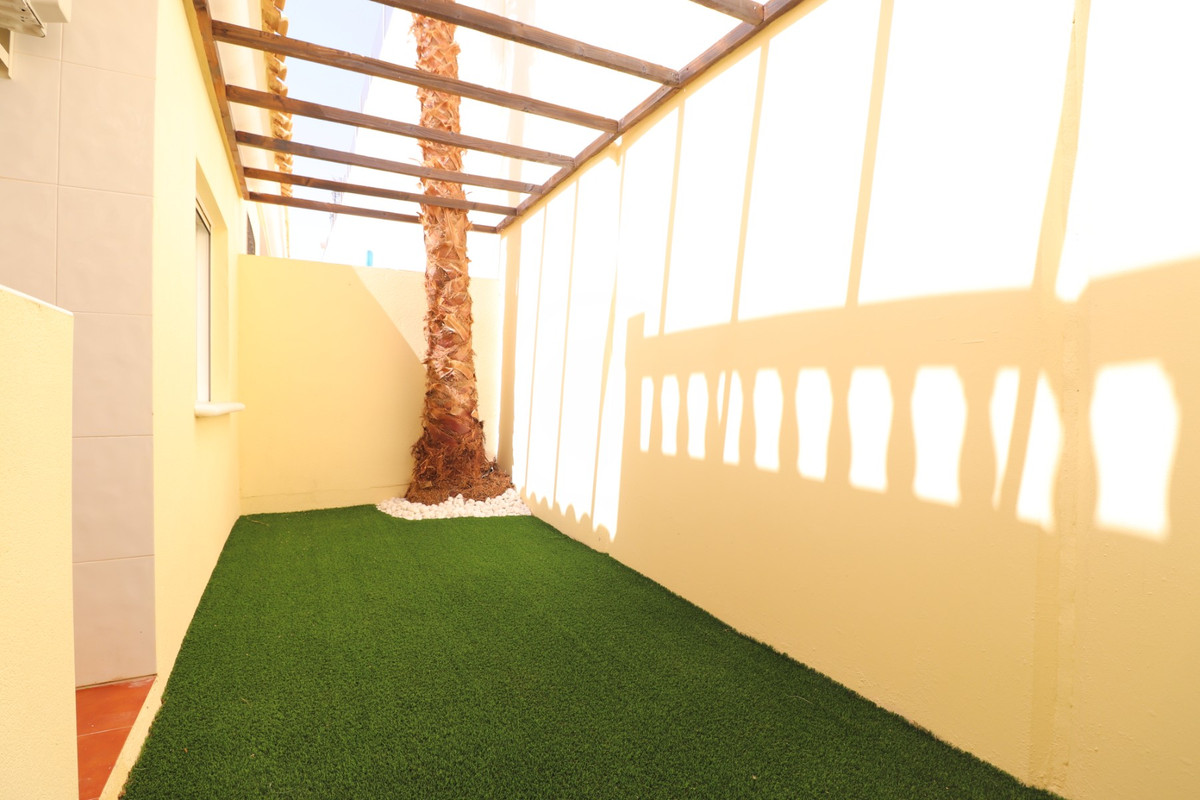 2 Bed Townhouse for sale in Montemar Costa Blanca, Alicante, Spain