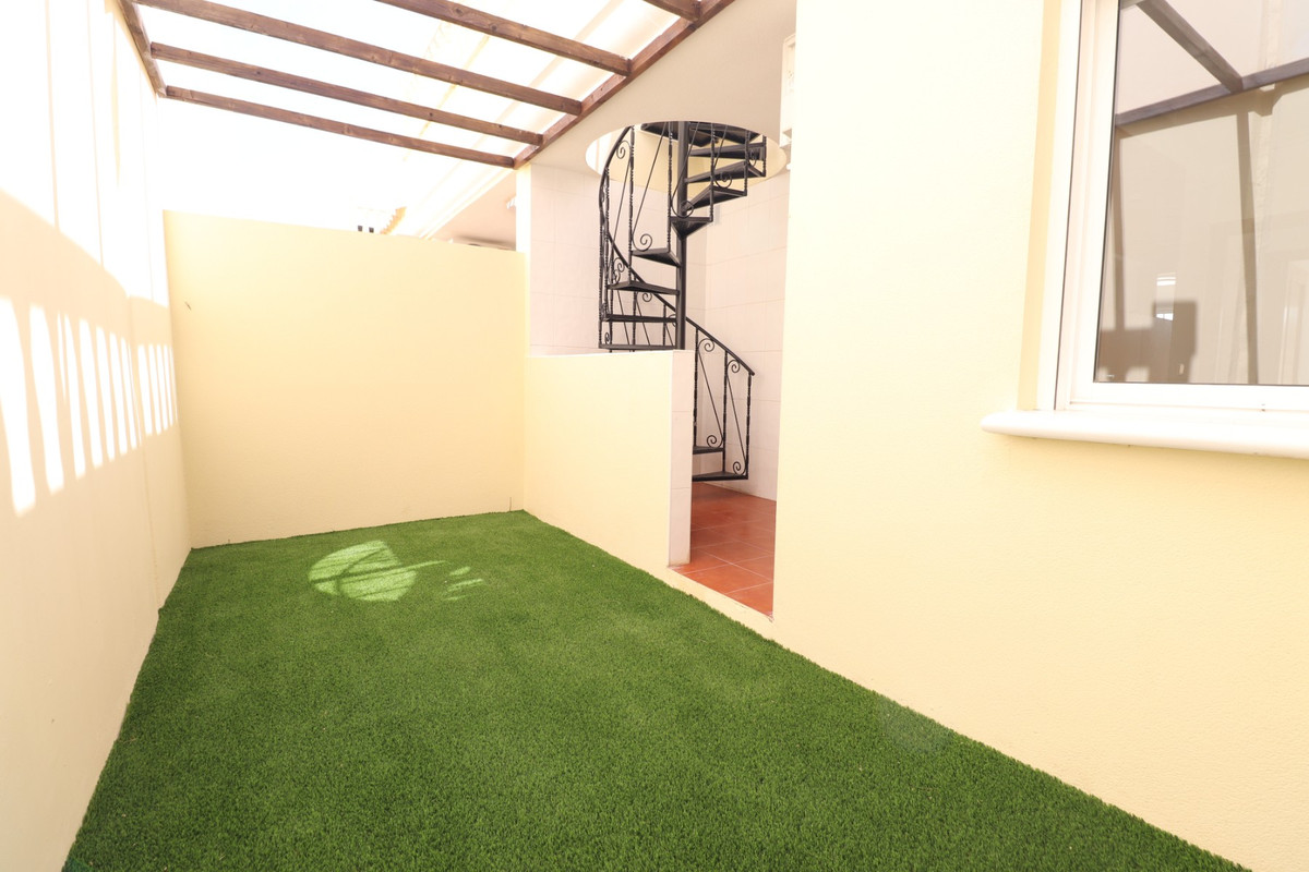 2 Bed Townhouse for sale in Montemar Costa Blanca, Alicante, Spain