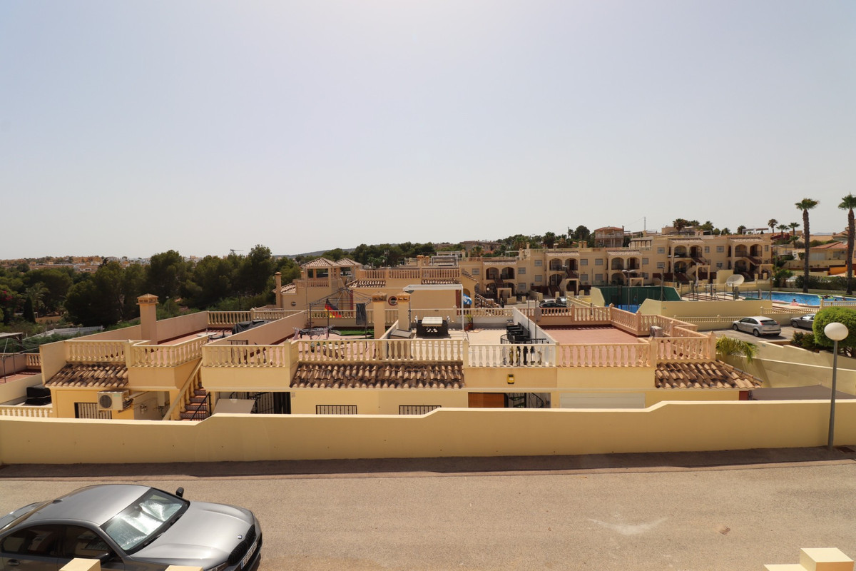 2 Bed Townhouse for sale in Montemar Costa Blanca, Alicante, Spain