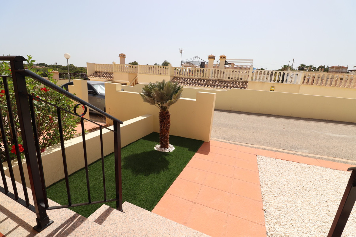 2 Bed Townhouse for sale in Montemar Costa Blanca, Alicante, Spain