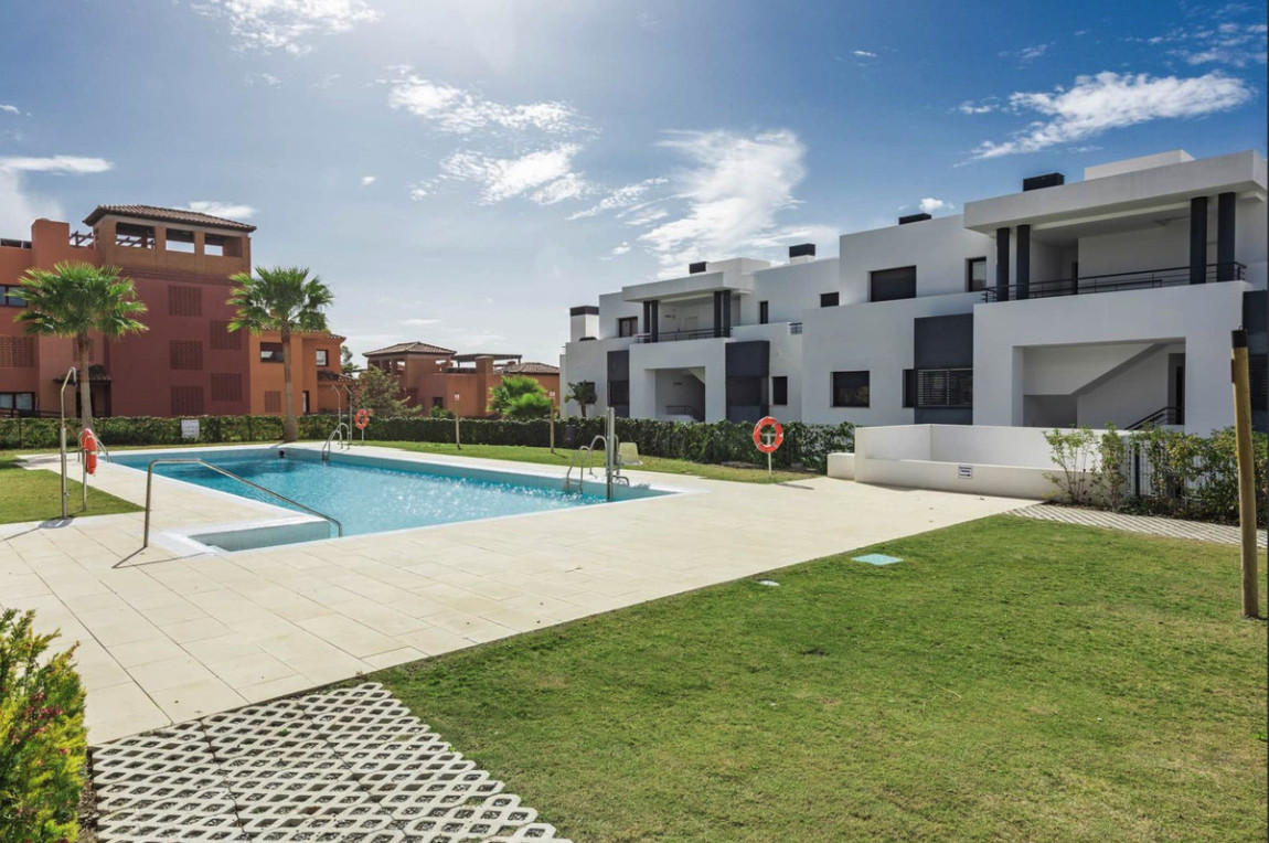 Se vende Apartamento Planta Media de 3 dormitorios en Costa Del Sol, Málaga, España
