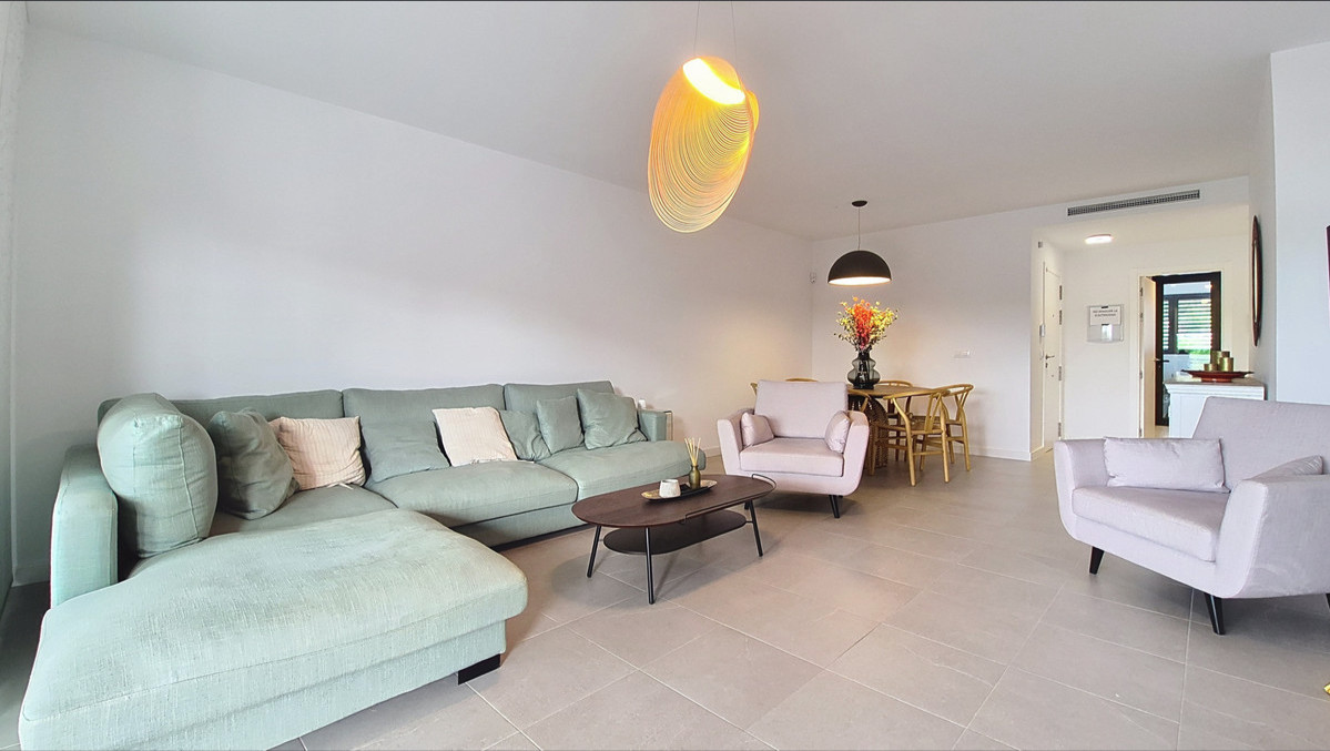 Se vende Apartamento Planta Media de 3 dormitorios en Costa Del Sol, Málaga, España