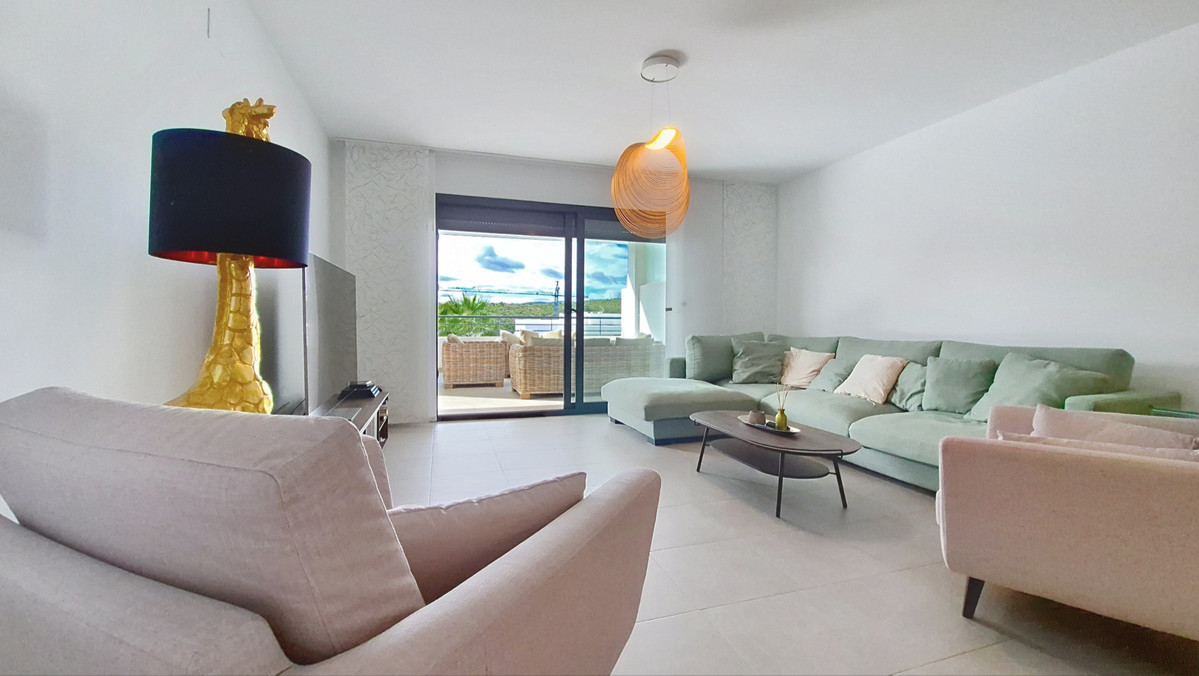 Se vende Apartamento Planta Media de 3 dormitorios en Costa Del Sol, Málaga, España