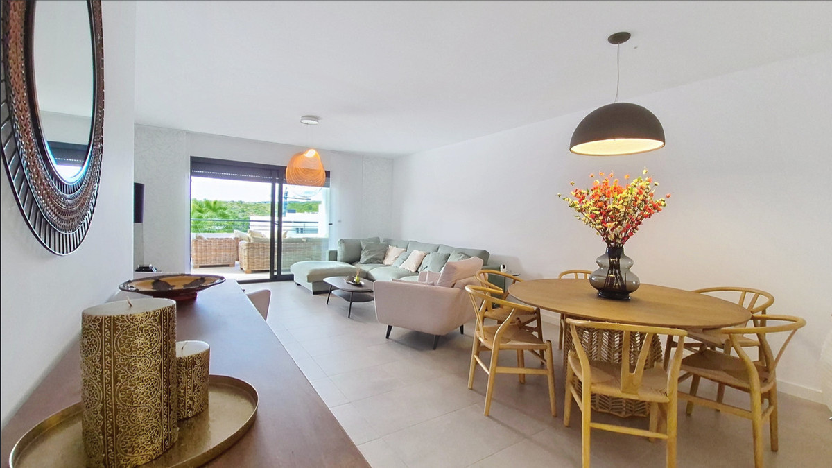 Se vende Apartamento Planta Media de 3 dormitorios en Costa Del Sol, Málaga, España