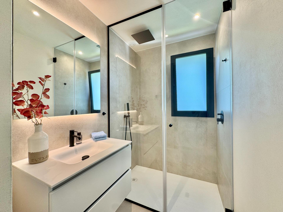 3 Bed Apartment for sale in Las Colinas Golf Costa Blanca, Alicante, Spain