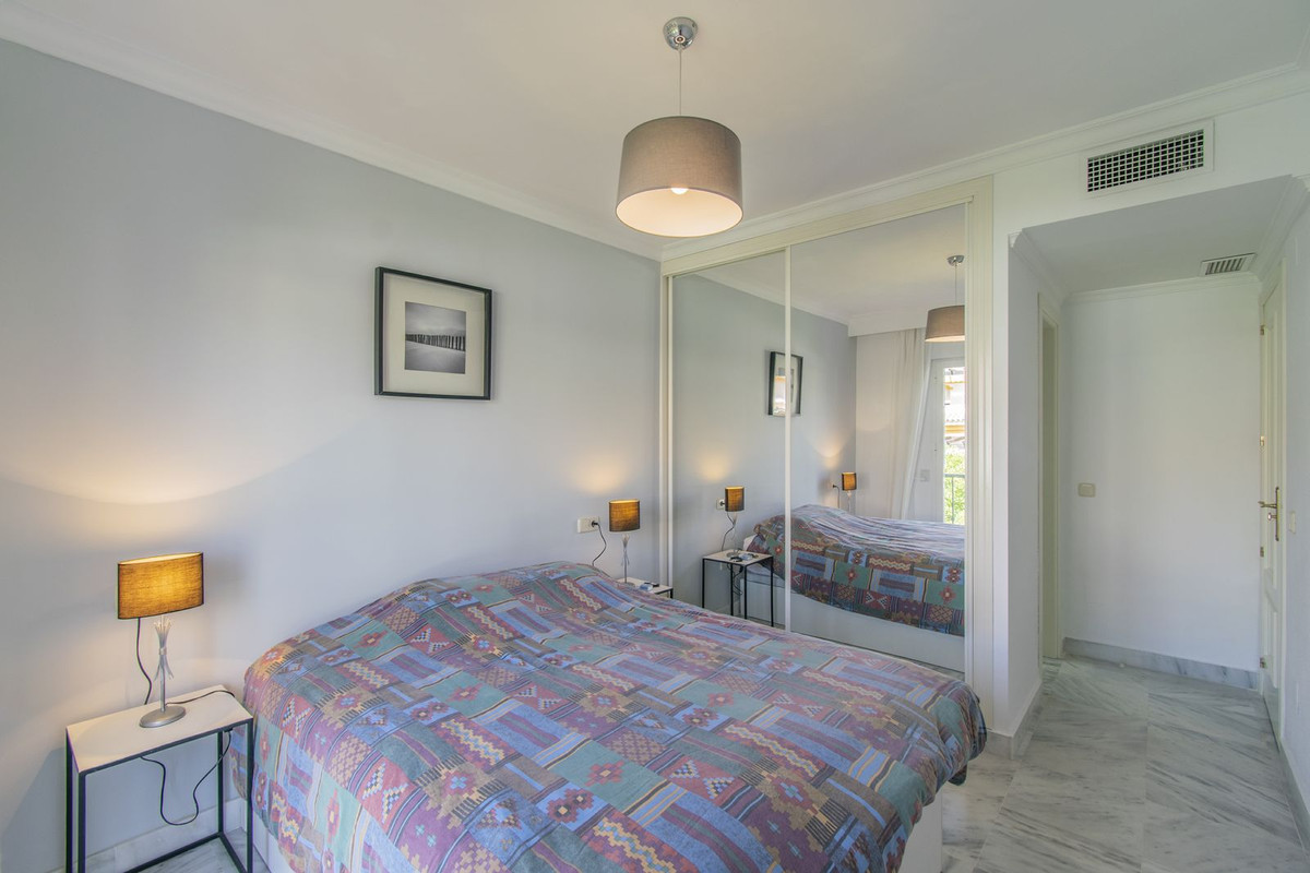 Se vende Apartamento Planta Media de 2 dormitorios en Costa Del Sol, Málaga, España