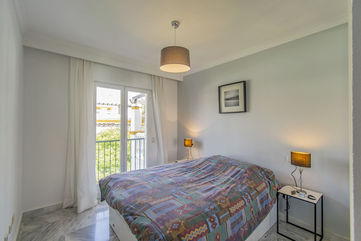 Se vende Apartamento Planta Media de 2 dormitorios en Costa Del Sol, Málaga, España