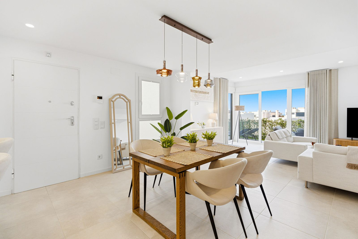 Se vende Pareada de 3 dormitorios en Costa Del Sol, Málaga, España