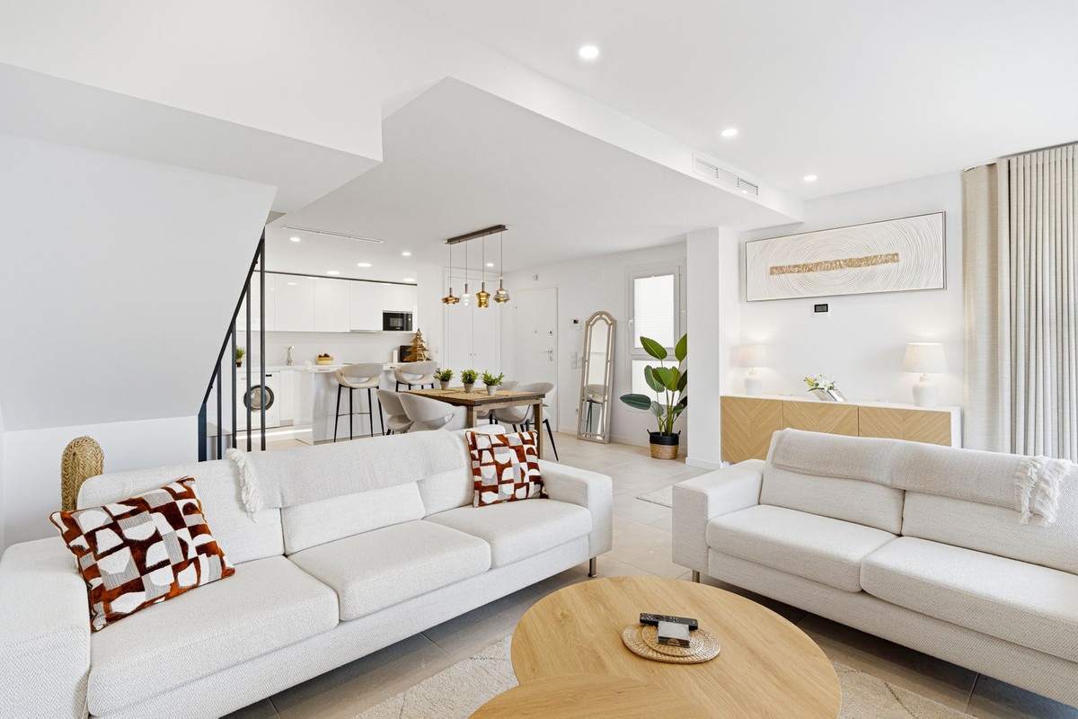 Se vende Pareada de 3 dormitorios en Costa Del Sol, Málaga, España