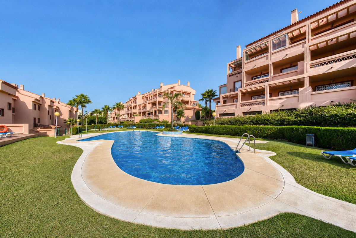 Se vende Apartamento Planta Baja de 2 dormitorios en Costa Del Sol, Málaga, España