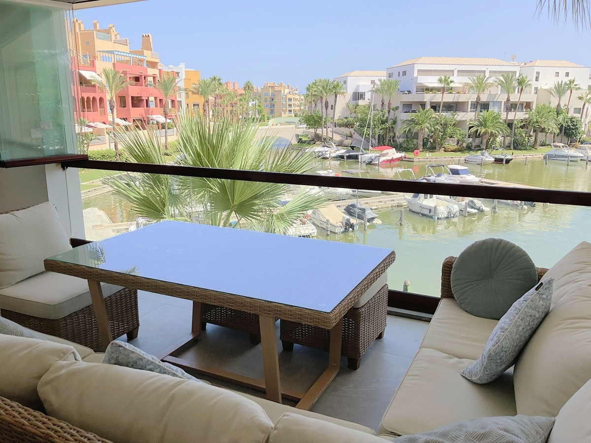 2 Bed Apartment for sale in Sotogrande Costa Del Sol, Cádiz, Spain