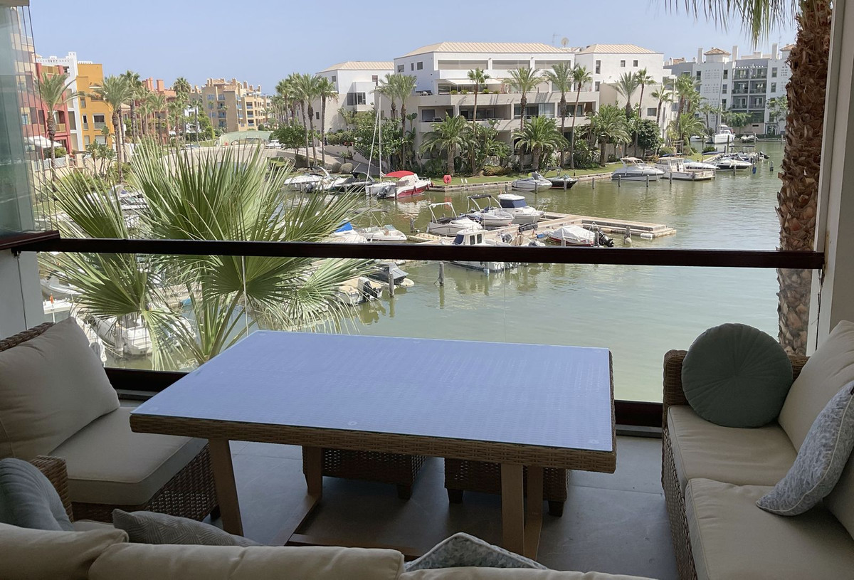 2 Bed Apartment for sale in Sotogrande Costa Del Sol, Cádiz, Spain