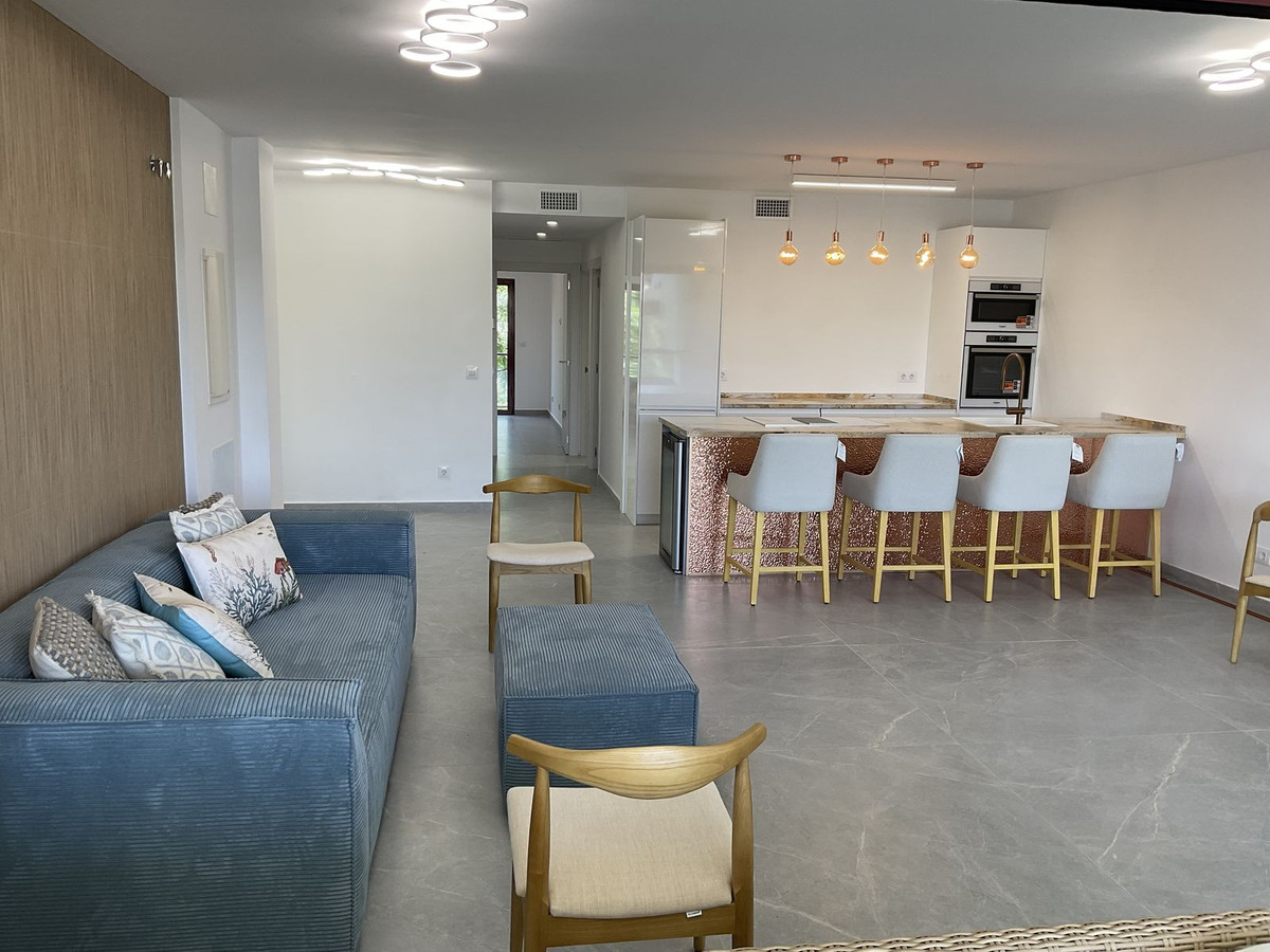 2 Bed Apartment for sale in Sotogrande Costa Del Sol, Cádiz, Spain