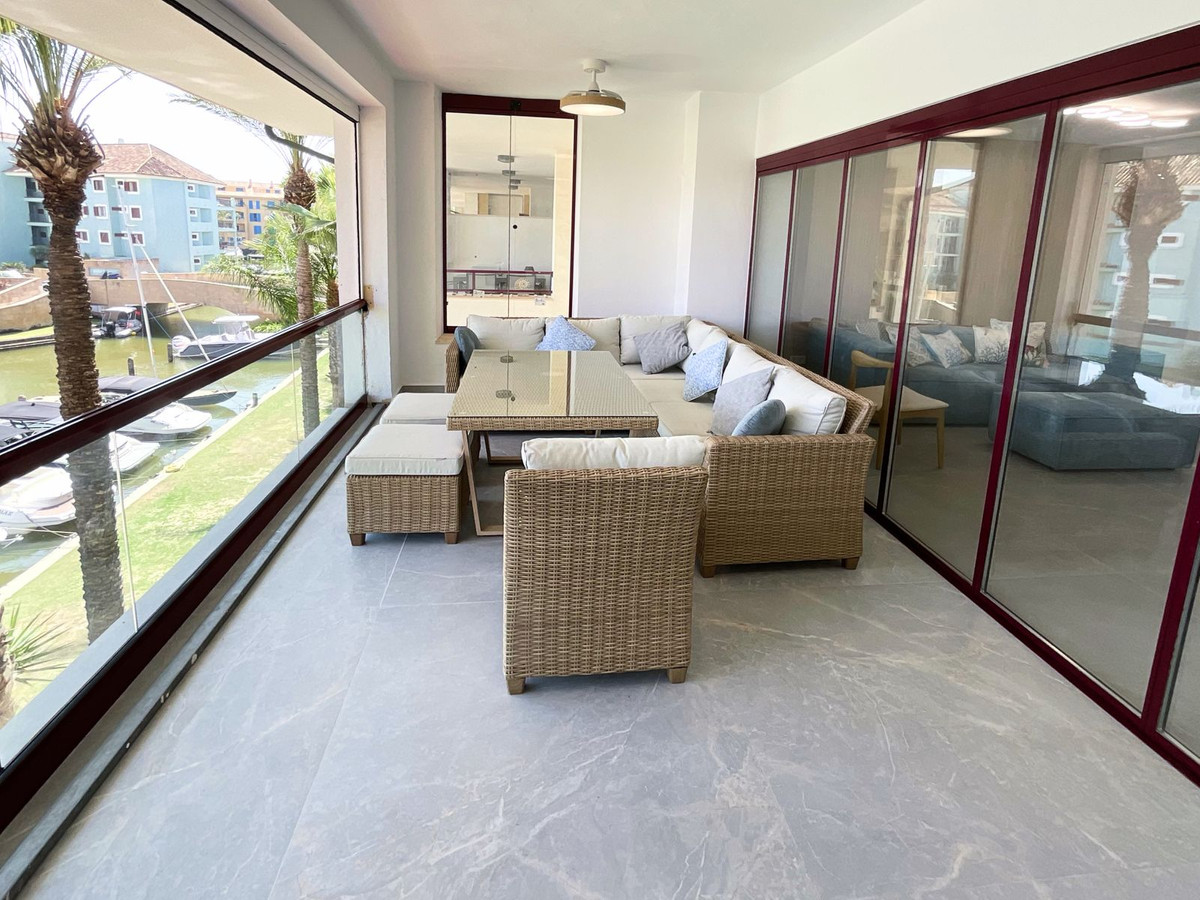 2 Bed Apartment for sale in Sotogrande Costa Del Sol, Cádiz, Spain