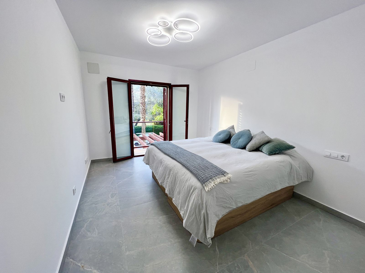 2 Bed Apartment for sale in Sotogrande Costa Del Sol, Cádiz, Spain