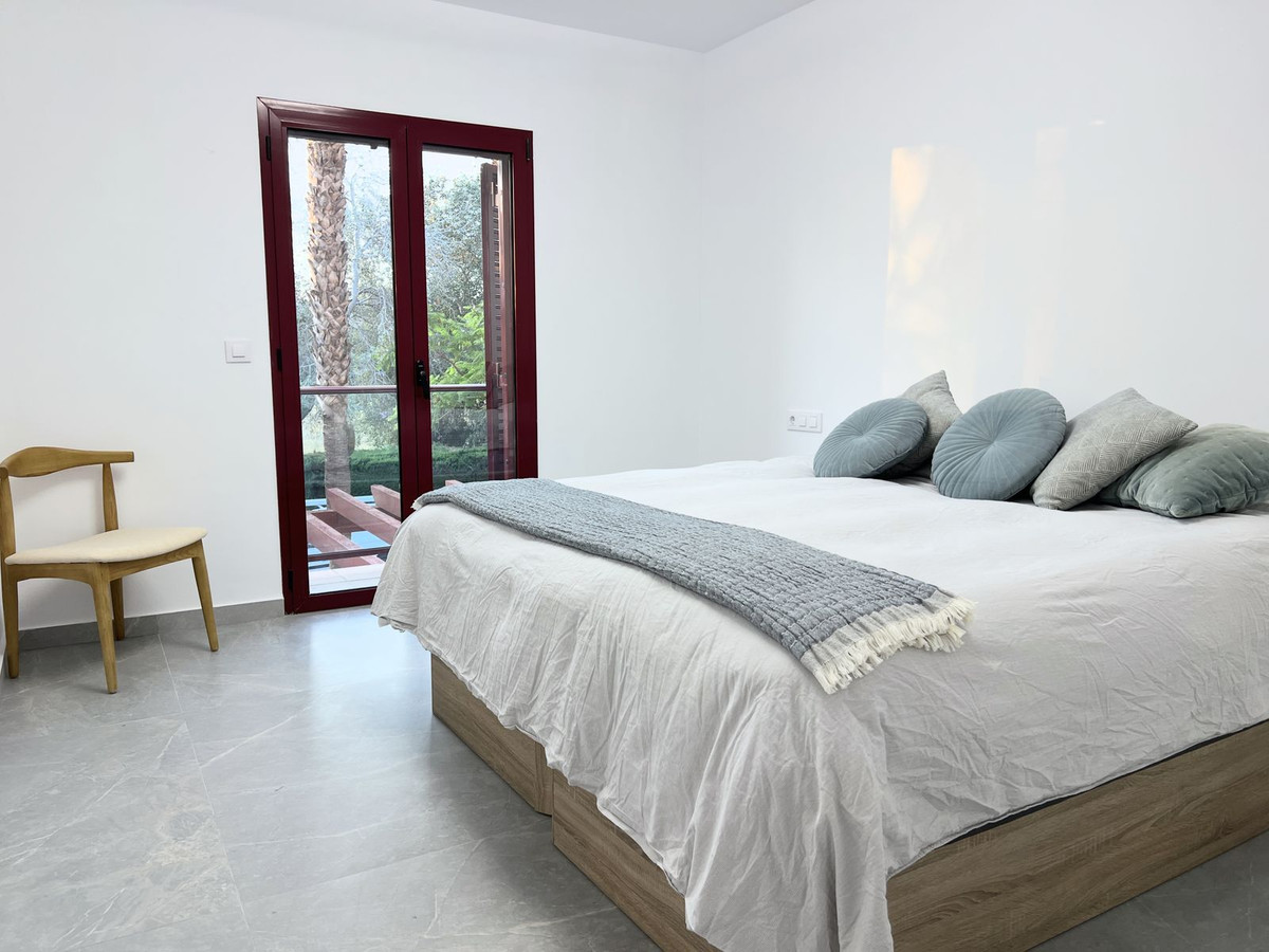 2 Bed Apartment for sale in Sotogrande Costa Del Sol, Cádiz, Spain