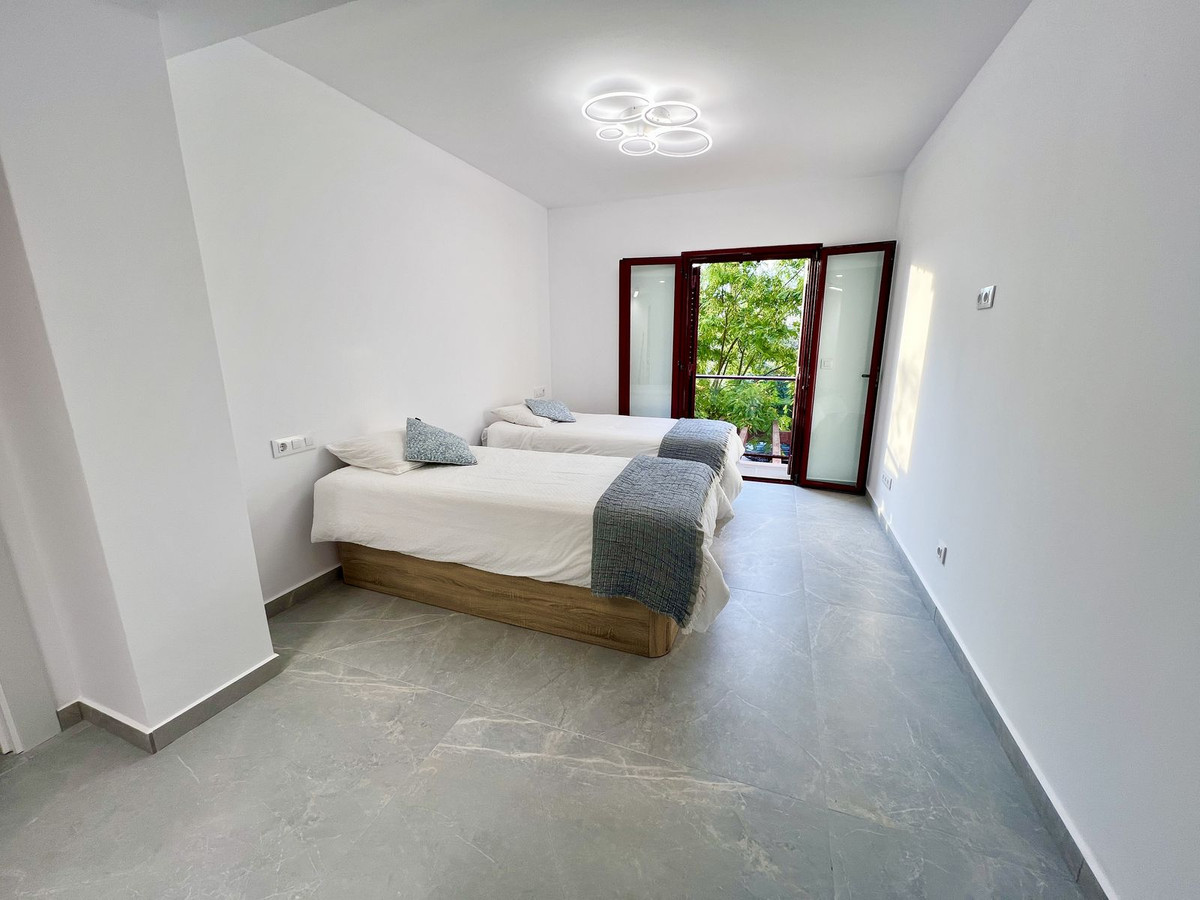 2 Bed Apartment for sale in Sotogrande Costa Del Sol, Cádiz, Spain