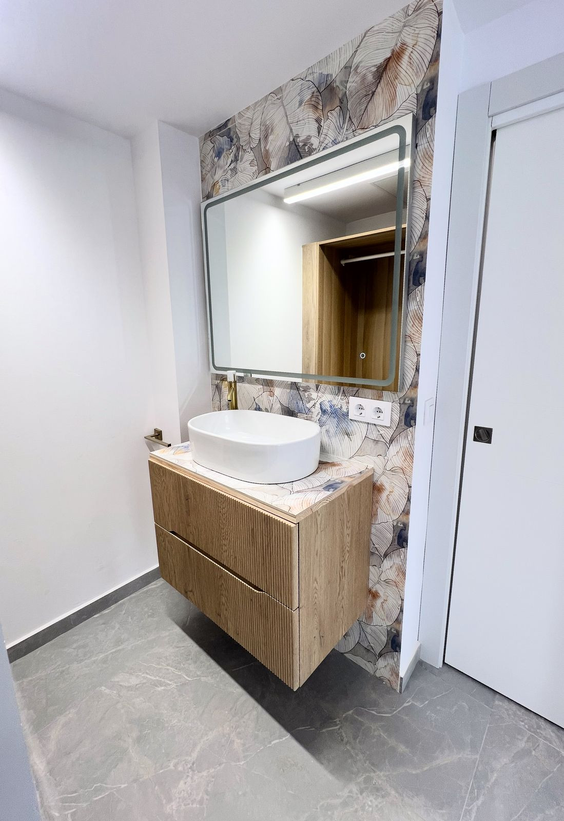 2 Bed Apartment for sale in Sotogrande Costa Del Sol, Cádiz, Spain