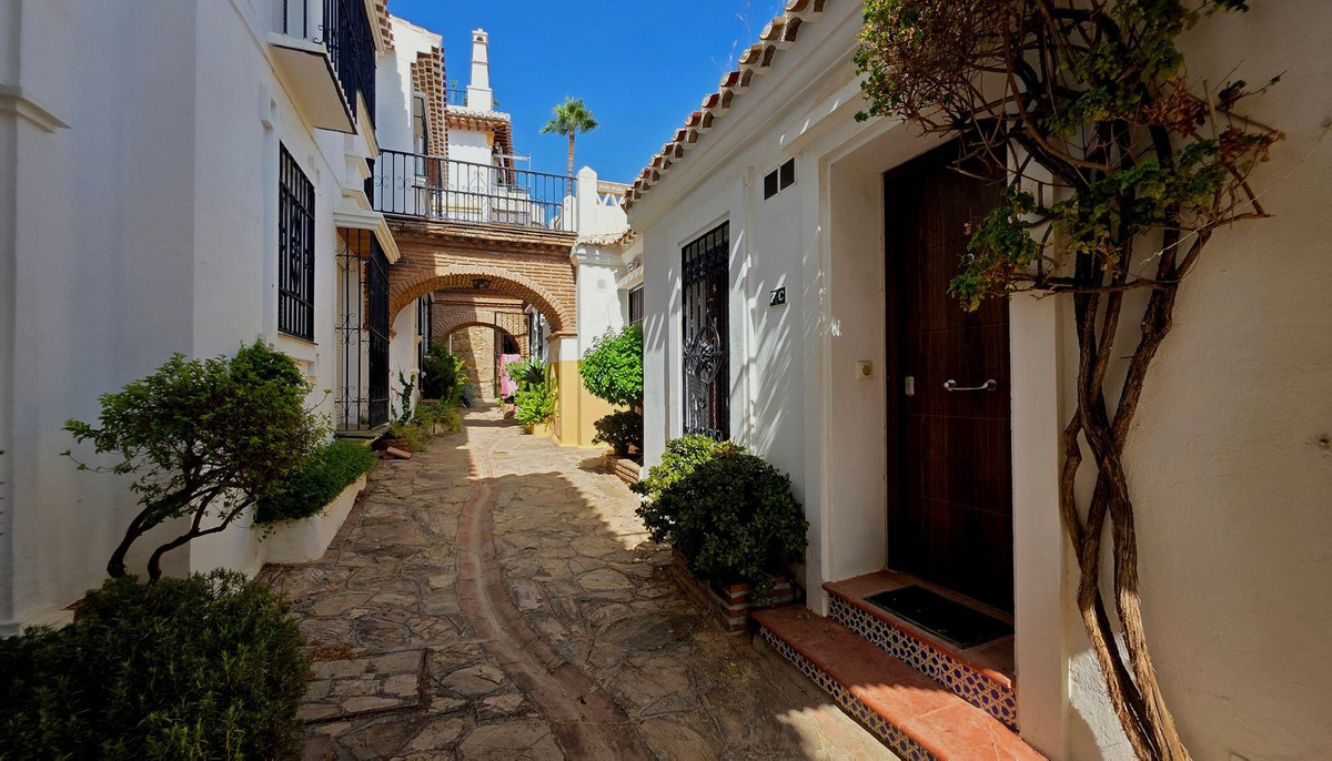 Se vende Adosada de 2 dormitorios en Costa Del Sol, Málaga, España
