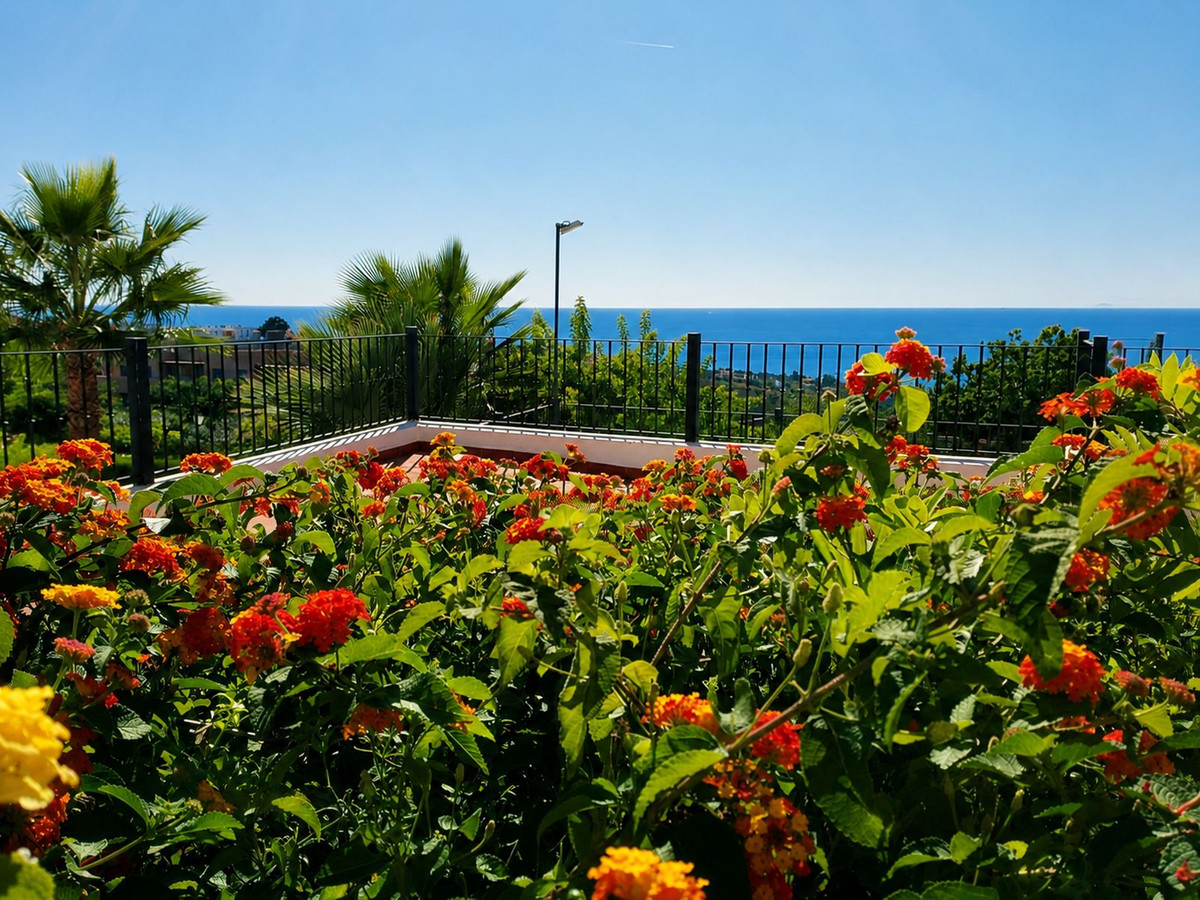 4 Bed Townhouse for sale in Manilva Costa Del Sol, Málaga, Spain